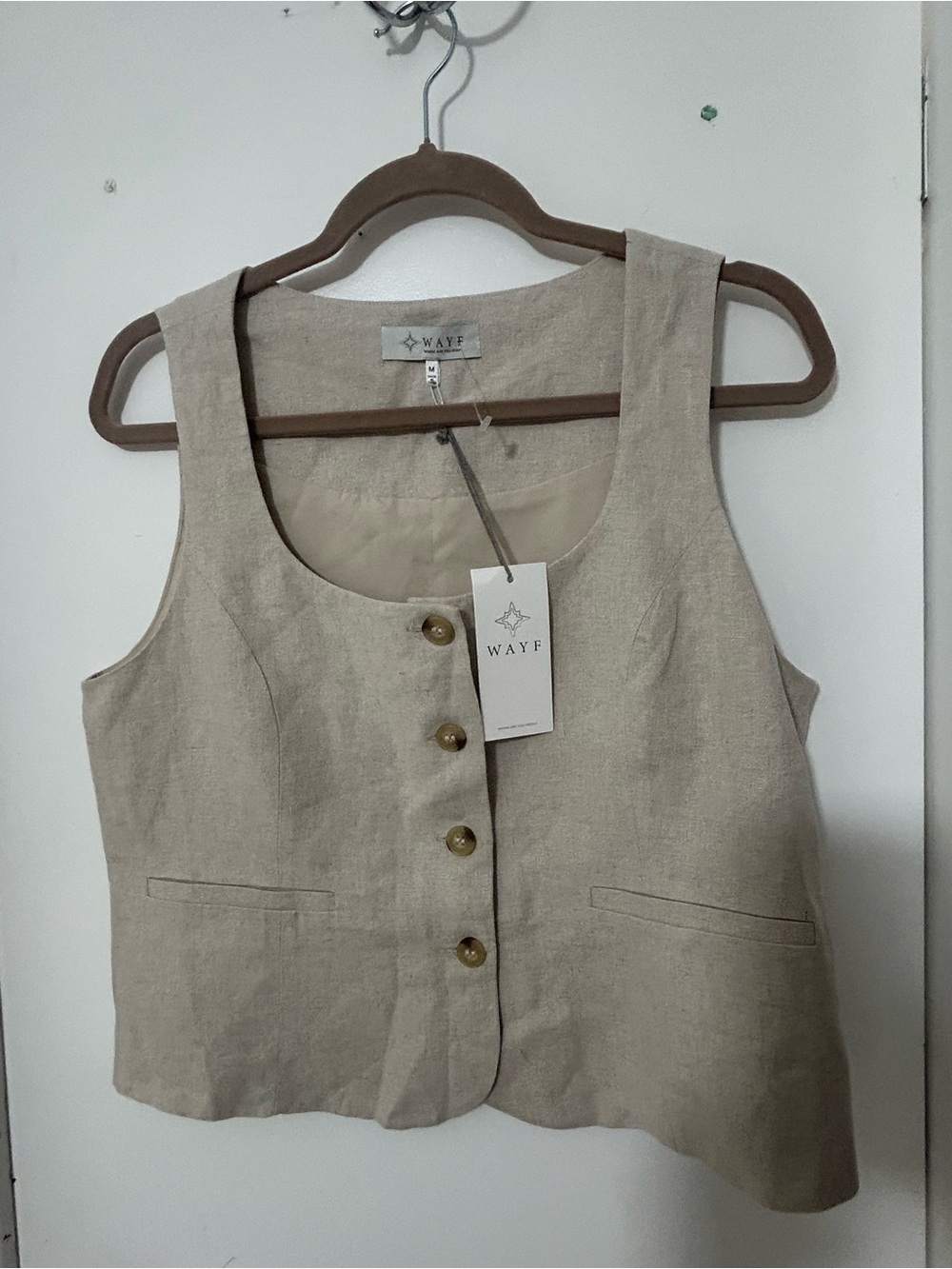 Wayf Beige Linen Button-Front Crop Vest